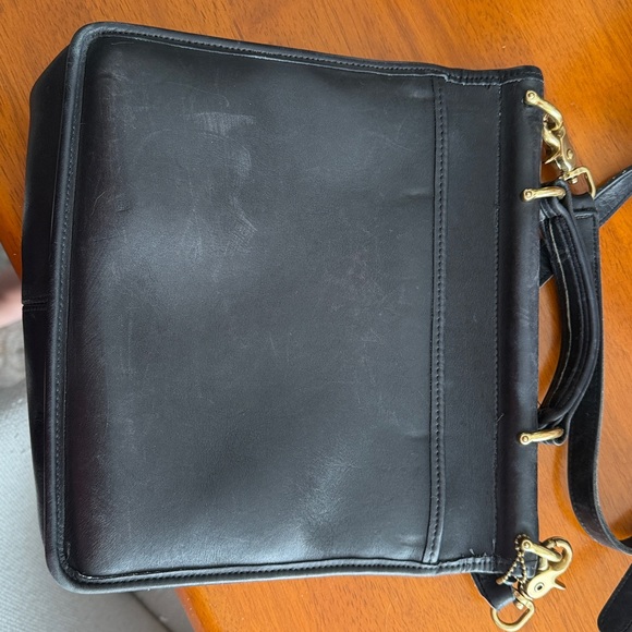 Vintage Coach Black Leather Crossbody Bag - Picture 7 of 7